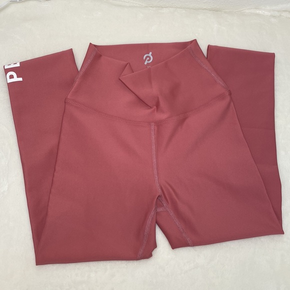 Peloton Solid Flex Legging Red XS NWT - Picture 2 of 8